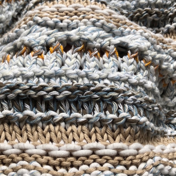 EUC Lou & Grey cropped beachcomber sweater size m - Picture 3 of 8